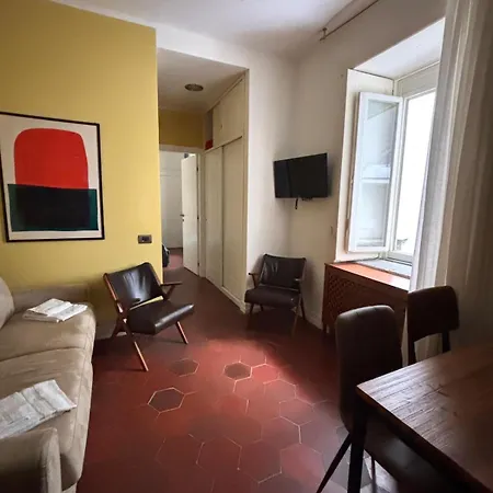Centro Piazzaplebiscito * נאפולי